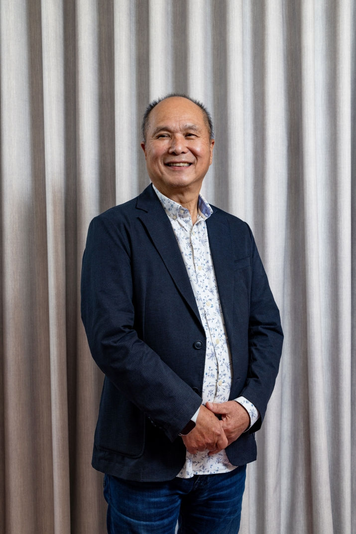 副董事長葉福海一手推動數位轉型，多年數據累積讓彩神vll在AI時代游刃有餘🧔🏿‍♀️。（王建棟攝）